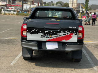 toyota-hilux