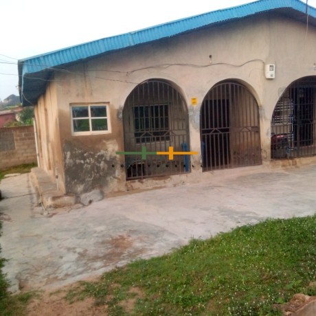 for-sale-room-and-parlour-self-contained-big-0