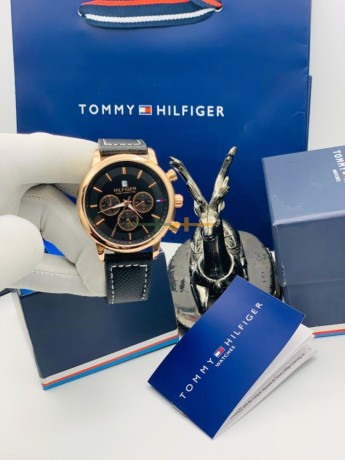 tommy-hilfiger-leather-watch-big-0